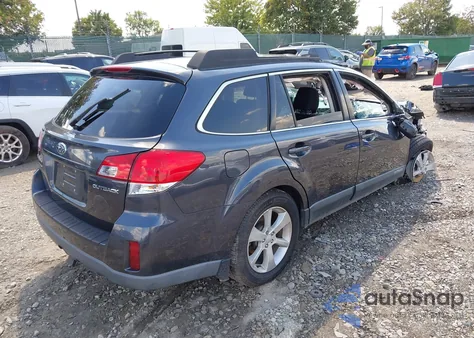 2013 Subaru Outback 2.5I Premium z USA, uszkodzony, nr VIN 4S4BRBCC0D3228791